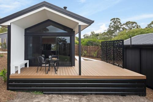 Ninderry House | Luxe Villa - Ocean Views 15km to Coolum Beach
