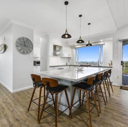 Eight Mile Creek House | Luxurious Home on the Beachside