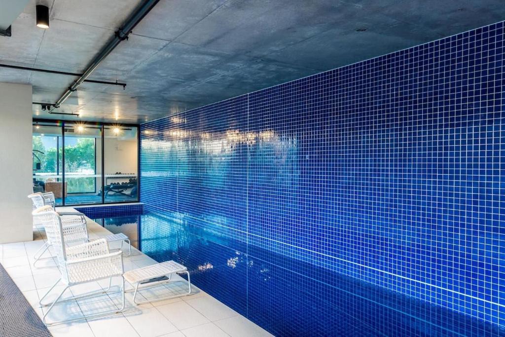 Abbotsford Apartment | Luxury 2BR Yarra River Views WIFI-Netflix-Pool-Gym
