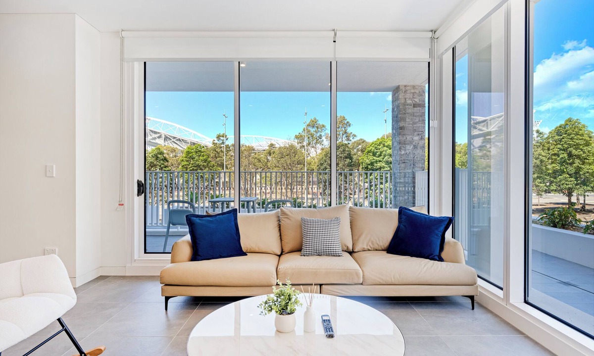 Lidcombe Apartment | Luxury Comfort 3B2B Spacious Relaxing Stay