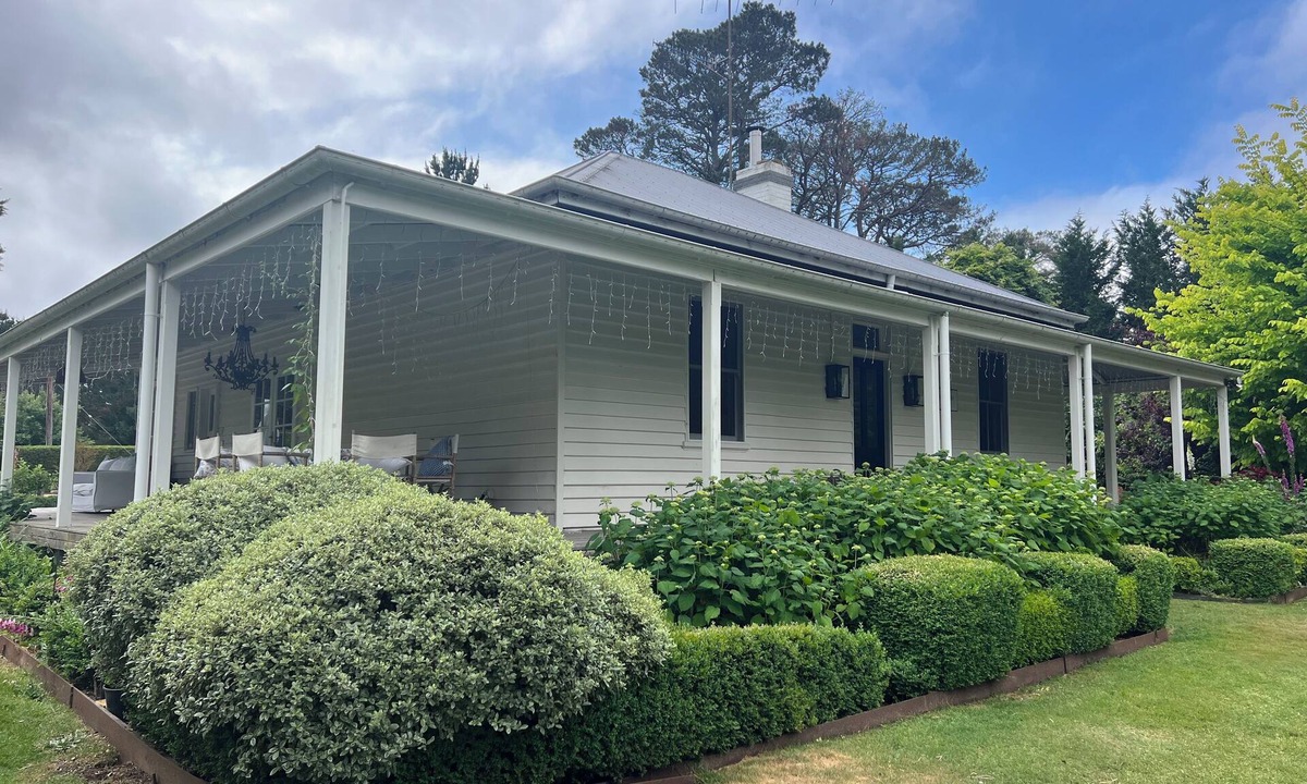 Durran Durra House | Luxury farm stay just 12 minutes from Braidwood