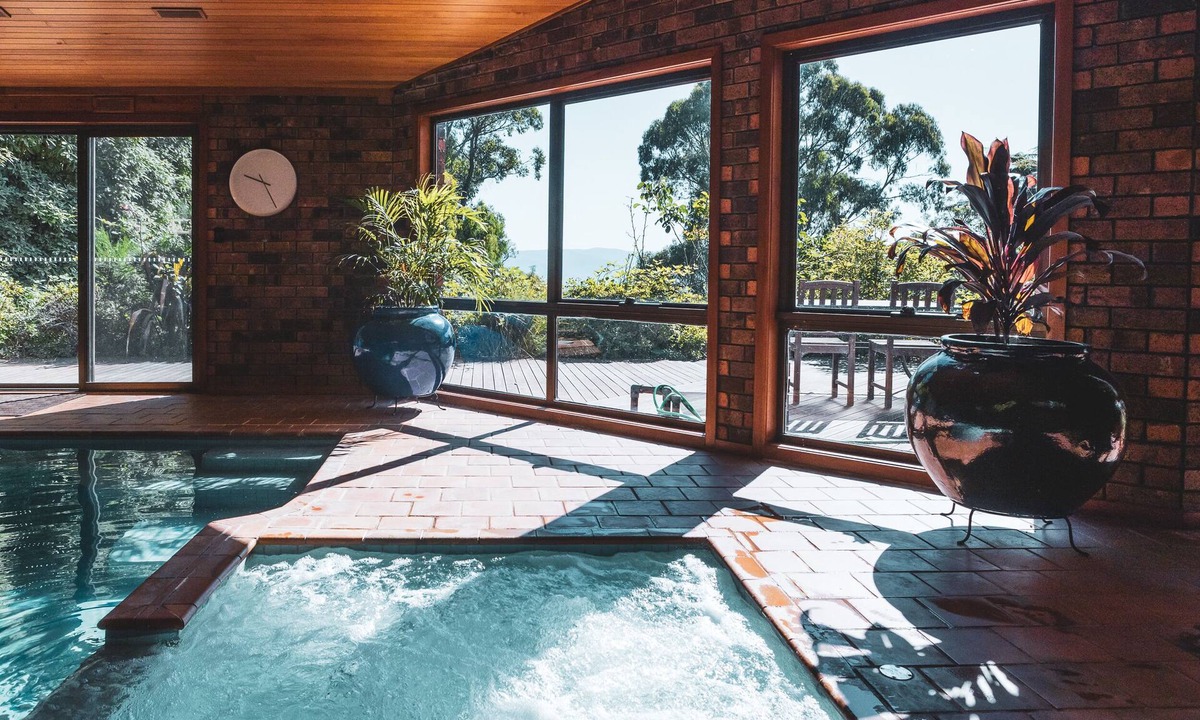 Kalorama House | Luxury mountain retreat - pool, spa, sauna