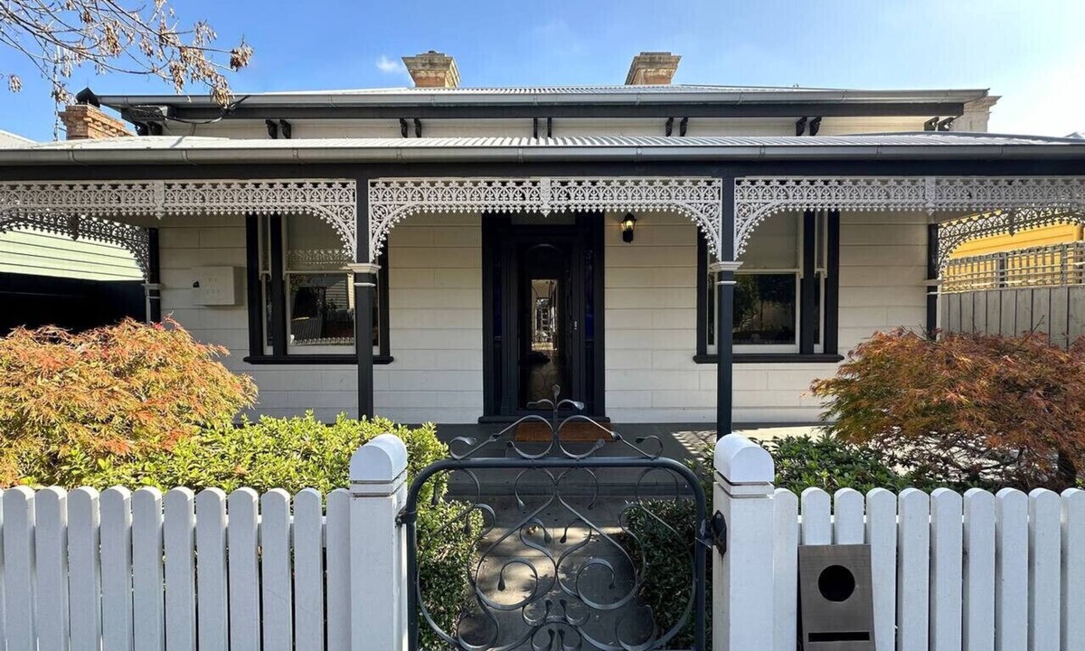 Windsor House | Luxury Stay in Spacious, Boutique House