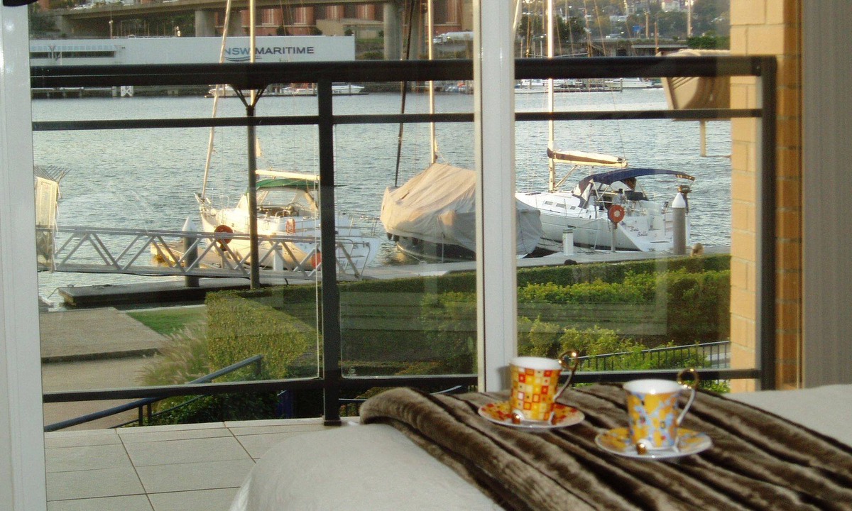 Glebe Apartment | Luxury waterfront apartment on Blackwattle Bay in Sydney Harbour
