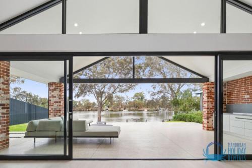 North Yunderup House | Luxury Waterfront Living in North Yunderup
