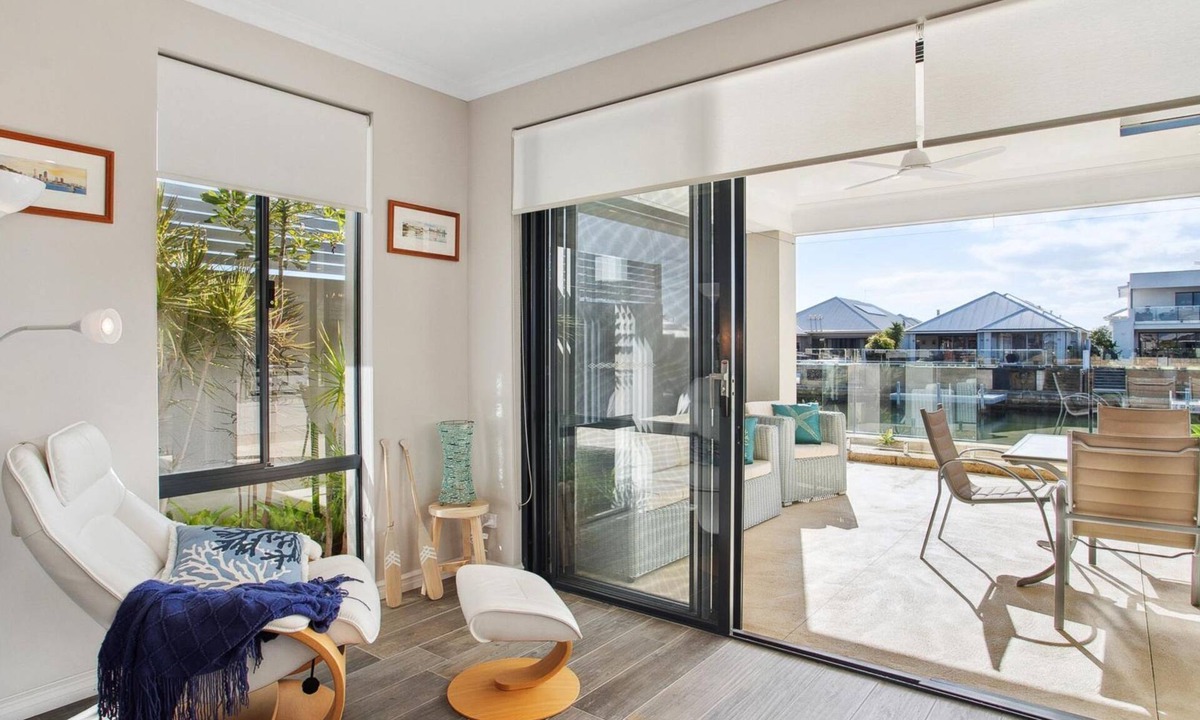 Dudley Park House | Luxury Waterfront Canal Estate - Mariners Retreat