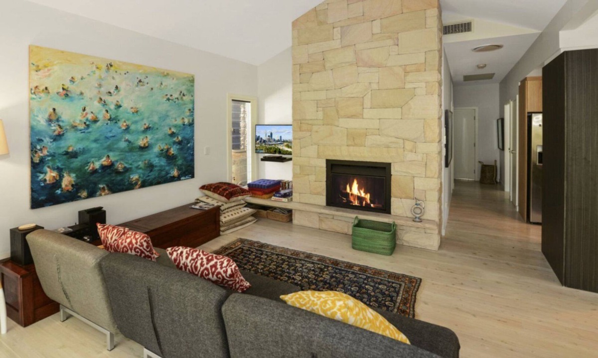 Macmasters Beach House | Mackaren's Lodge - Chic