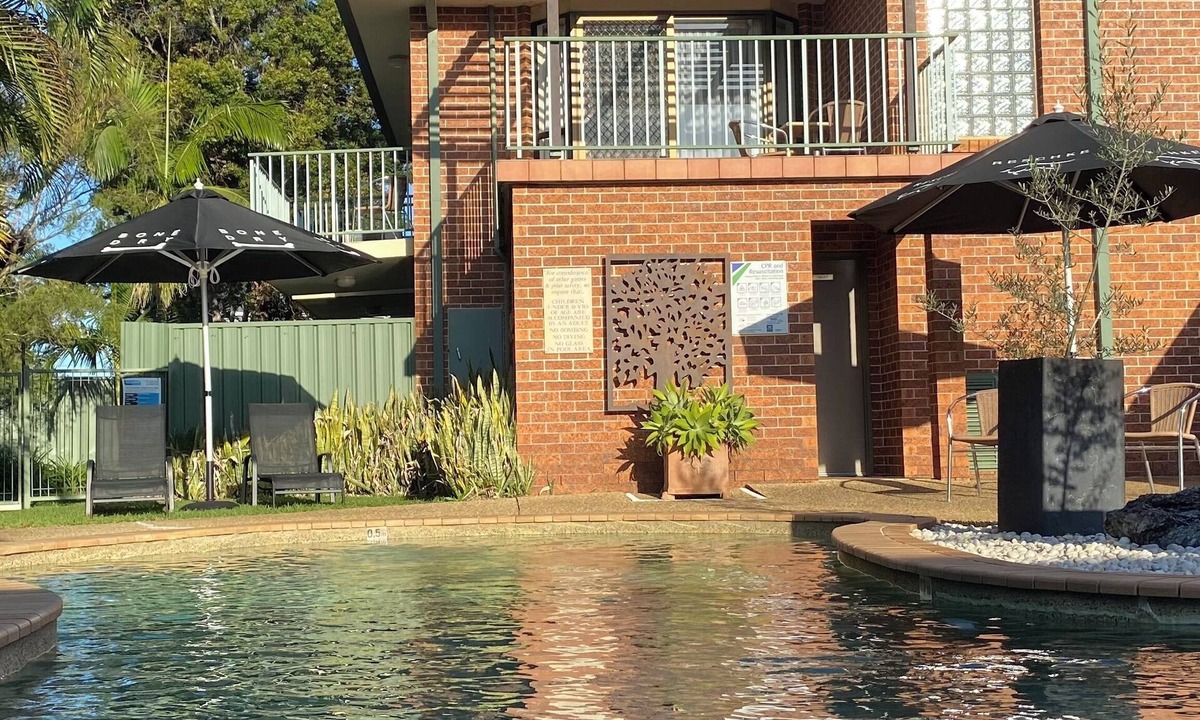 Port Macquarie Hotel | Macquarie Barracks Motor Inn