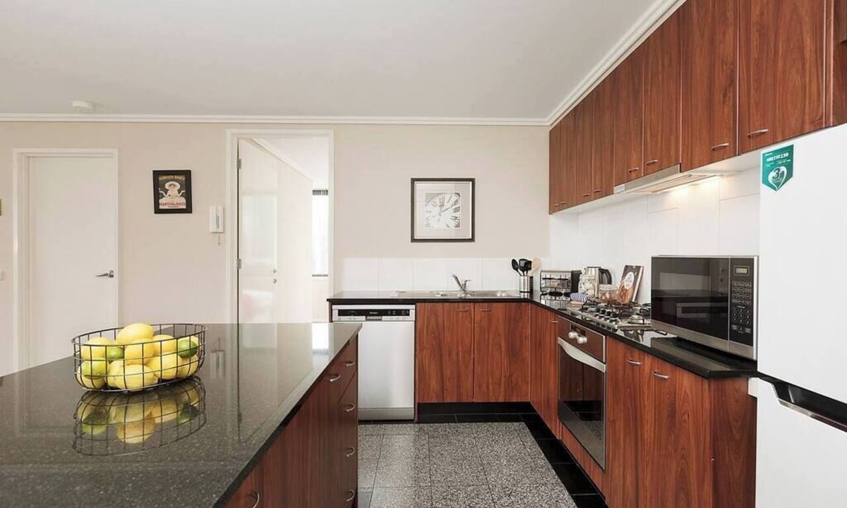 Southbank Apartment | Madeline - Panoramic views * WiFi Gym Pool Parking