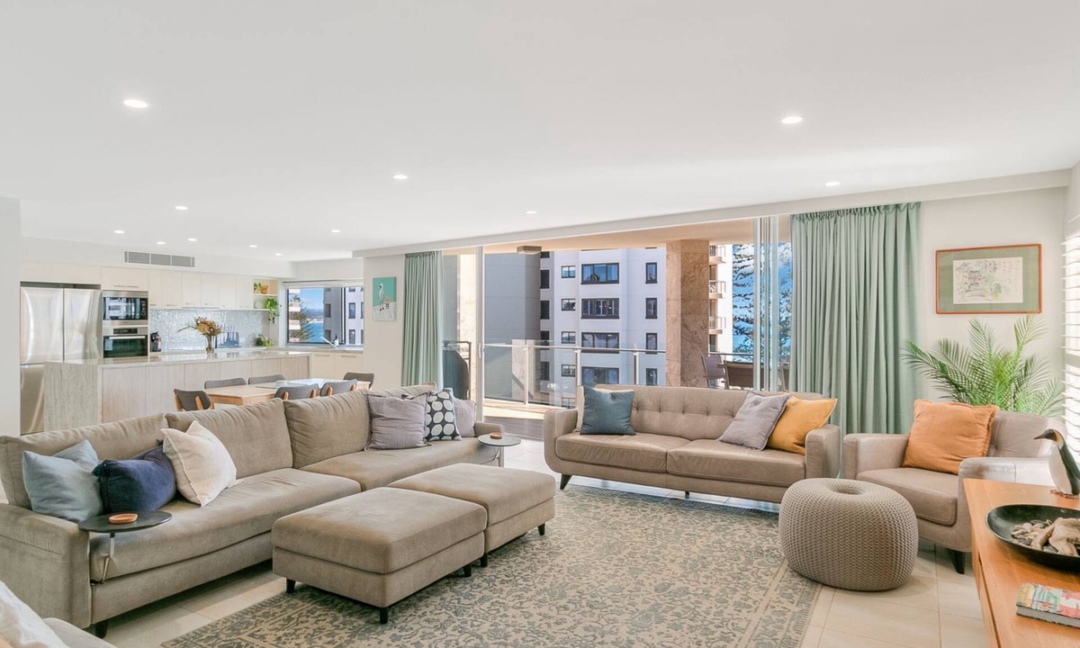 Coolangatta Apartment | Maili Unit 9 - Wifi included