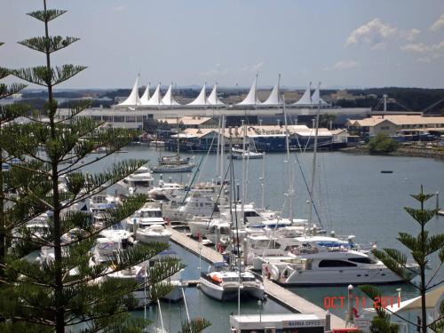 Main Beach Apartment | Main Beach Waterfront Apartment