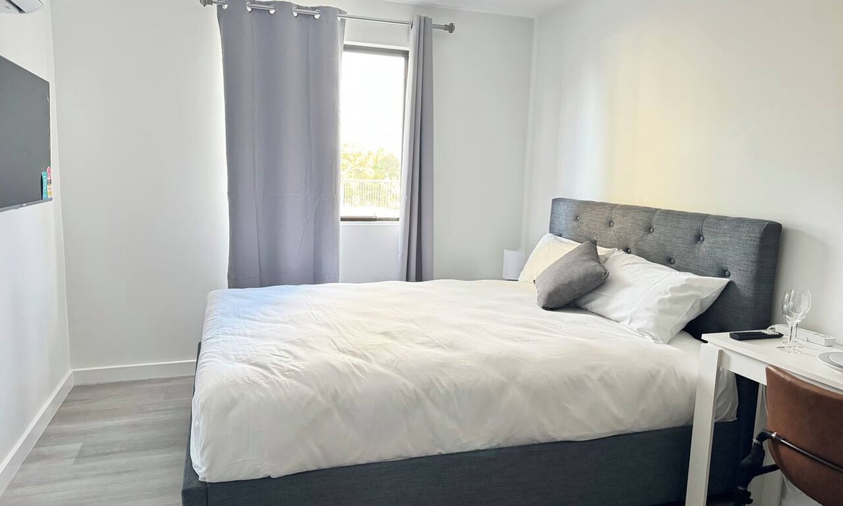 Beenleigh Hotel | Main Residences