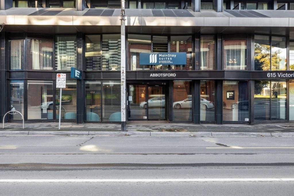 Abbotsford Hotel | MainStay Suites Abbotsford
