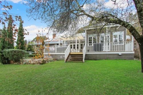 Beechworth House | Malakoff House - Charm & Luxury