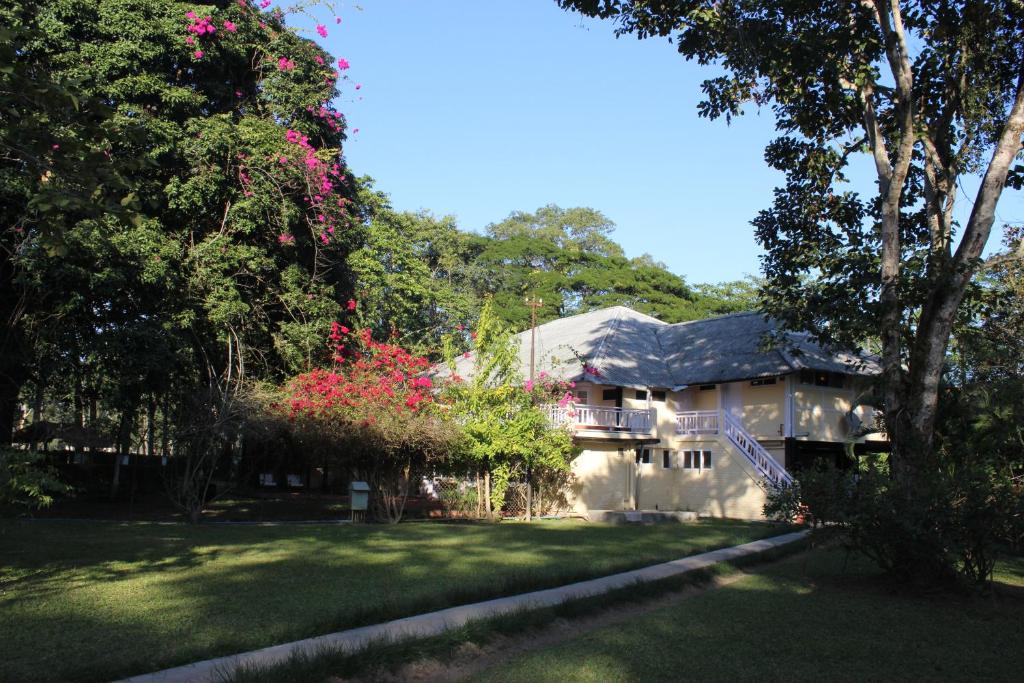 Dibrugarh Hotel | Mancotta Heritage Chang Bungalow