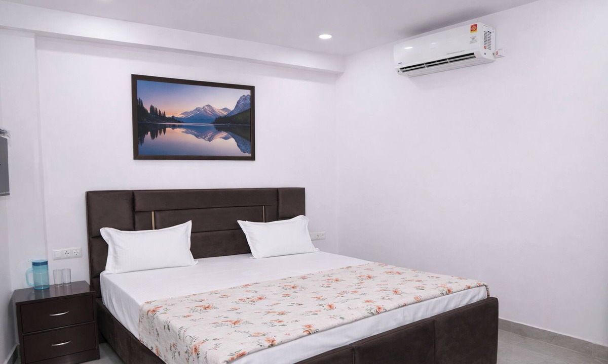 Vrindavan Hotel | Mandapam Stays