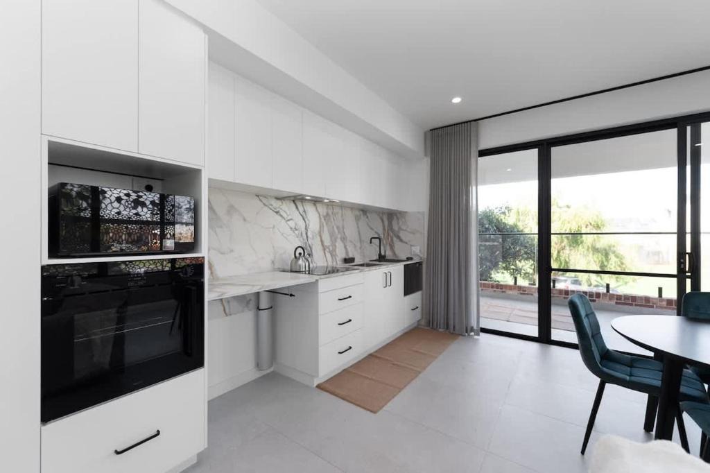 Morley Apartment | Mangini Apartments