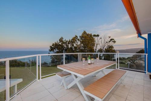 Copacabana House | Manor Del Monte - Poolside Bliss and Oceanfront Oasis