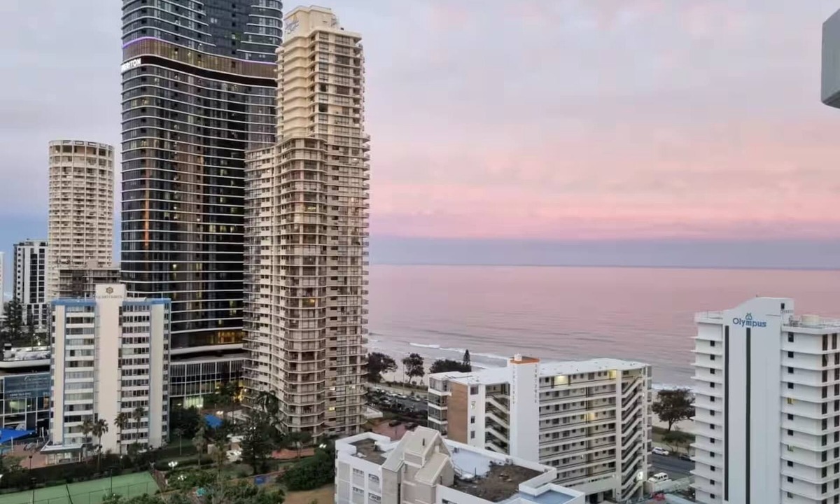Surfers Paradise Hotel | Mantra on View Ocean Escape at Surfers Paradise