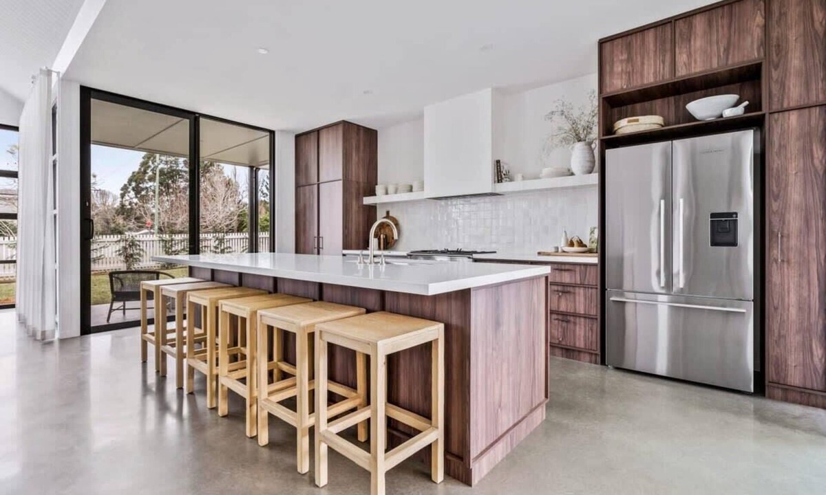 Berry House | Maple on Albert, Berry - by Linnaeus Collection
