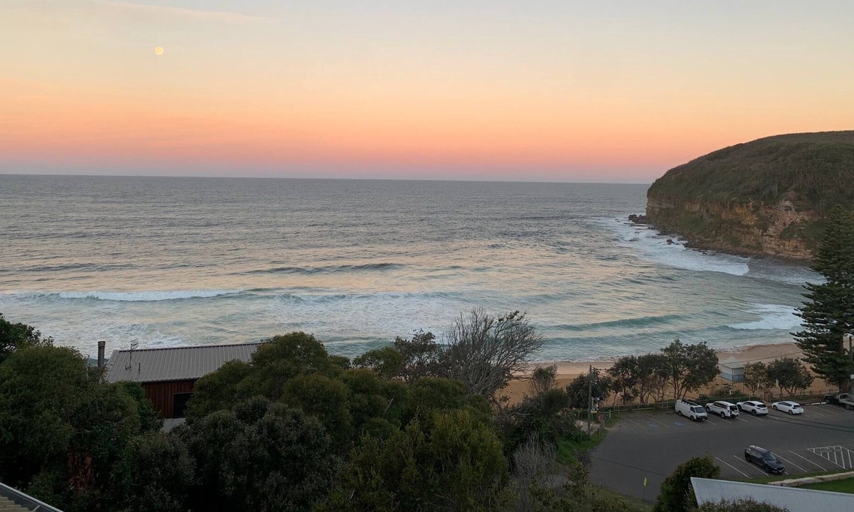 Central Coast Apartment | Margie's Place. Very Short Stroll to Beautiful Macmasters Beach