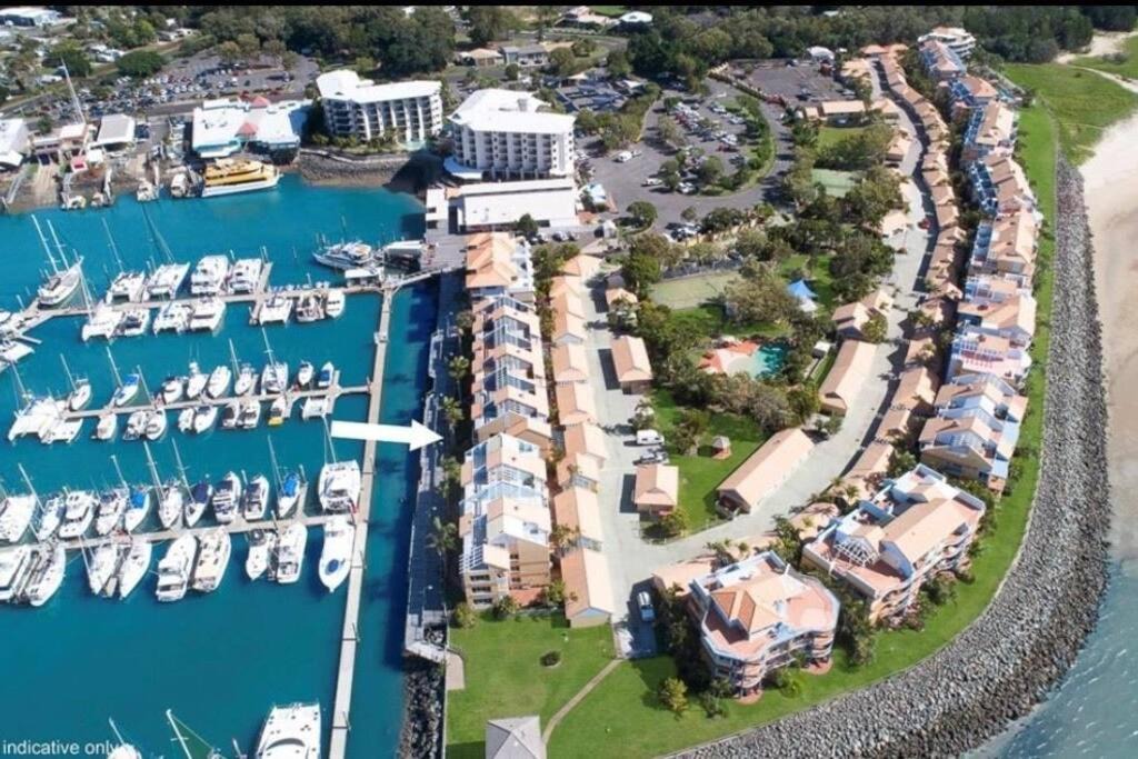 Urangan Apartment | MarinaView Unit 24 - Break Free Resort- 2 Bedroom Self Contained