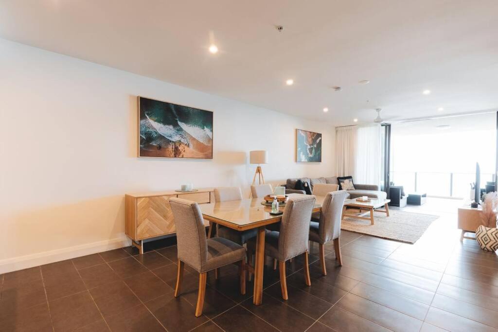 Redcliffe Apartment | Marine 807