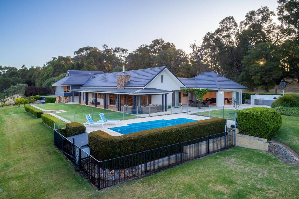 Yallingup House | Marribrae I Private Properties