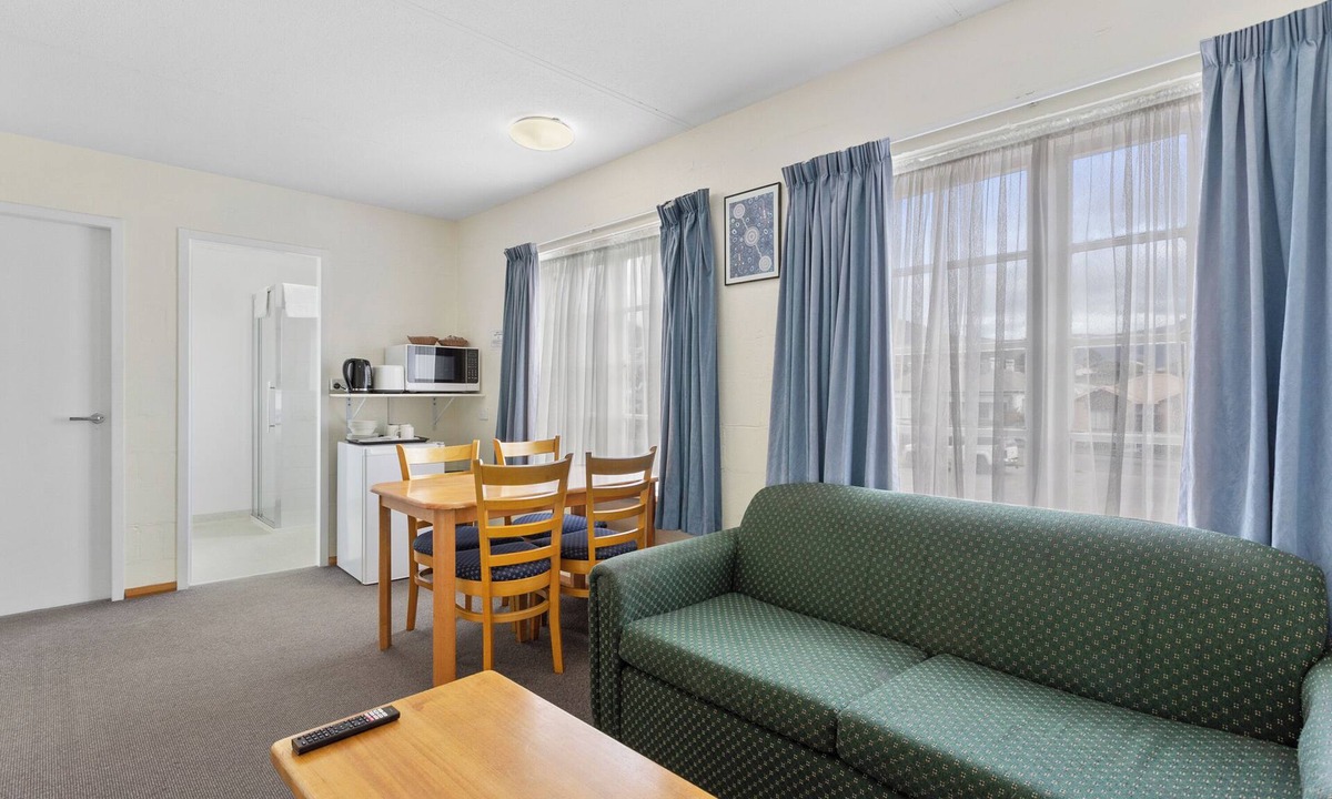 Moonah Hotel | Martin Cash Motel
