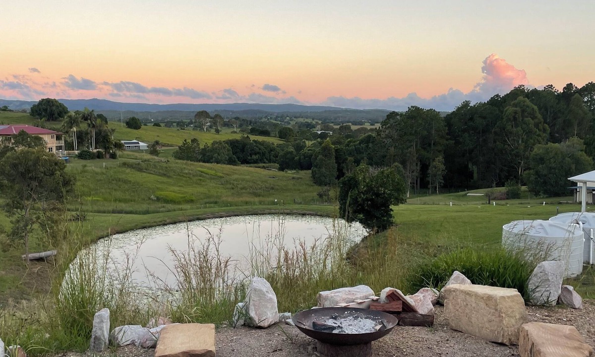 Lagoon Pocket Apartment | Mary Valley Magic -Noosa & Rainbow beach base, hinterland views, country quiet