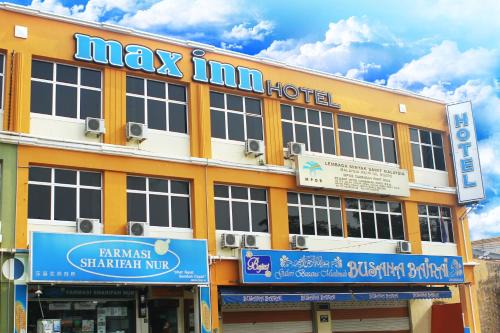 Parit Raja Hotel | Max Inn Hotel