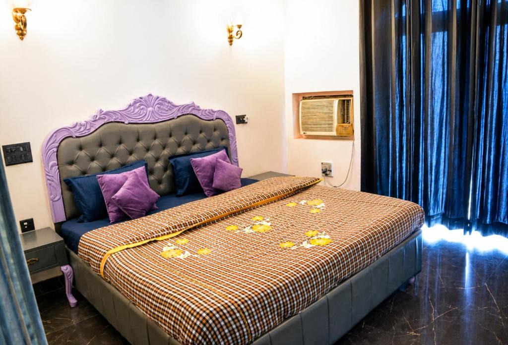 Taj Ganj Hotel | Maya Hotel & Restaurant