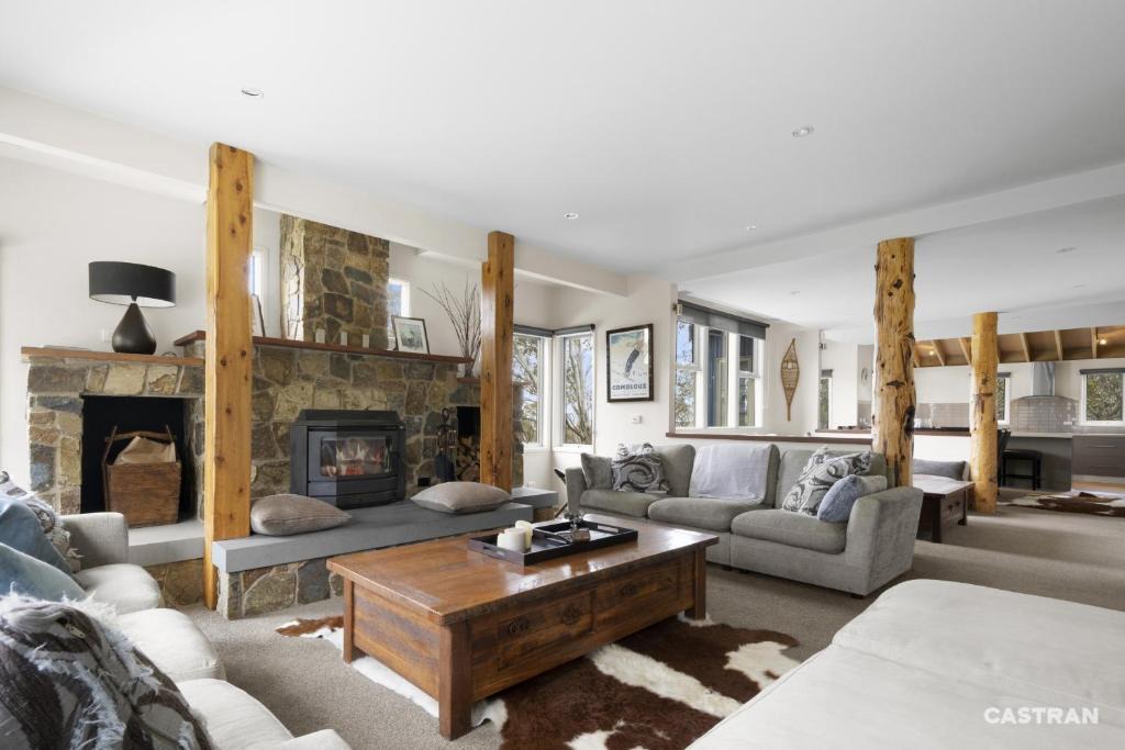 Dinner Plain Ski Chalet | Mayfair