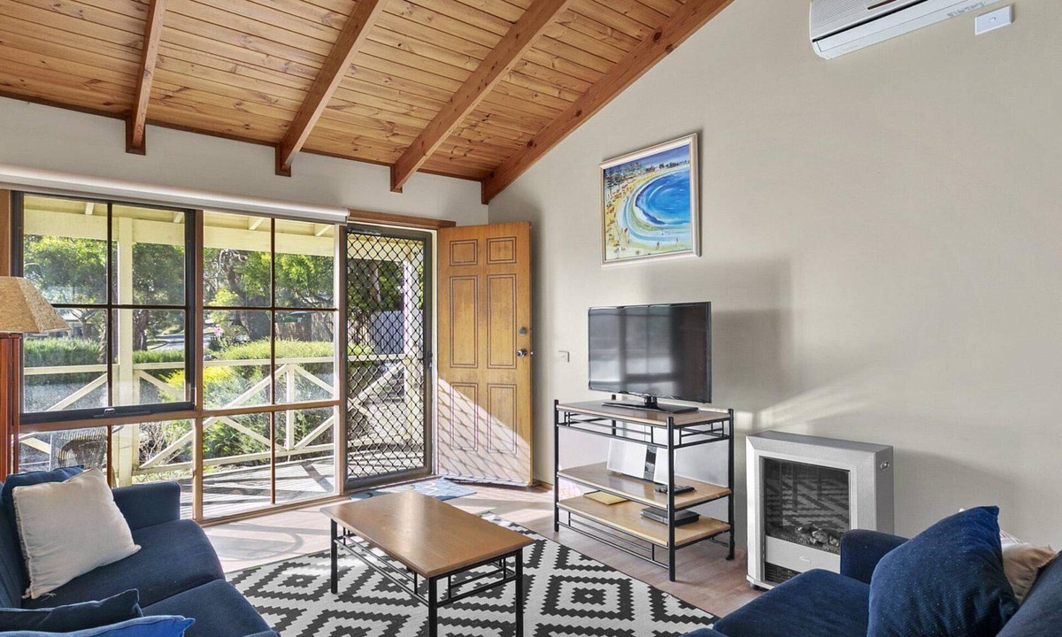 Anglesea House | Mcrorie Rest - Anglesea