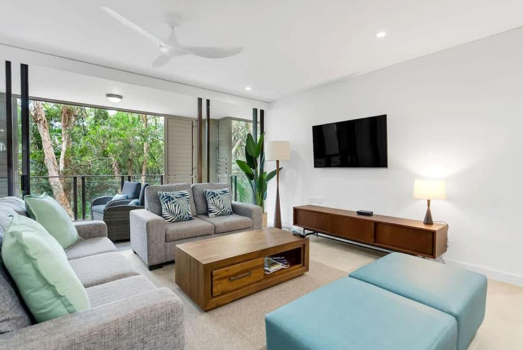 Palm Cove Apartment | 'Melaleuca' Three-bedroom Suite with Adjacent Studio at Temple Resort