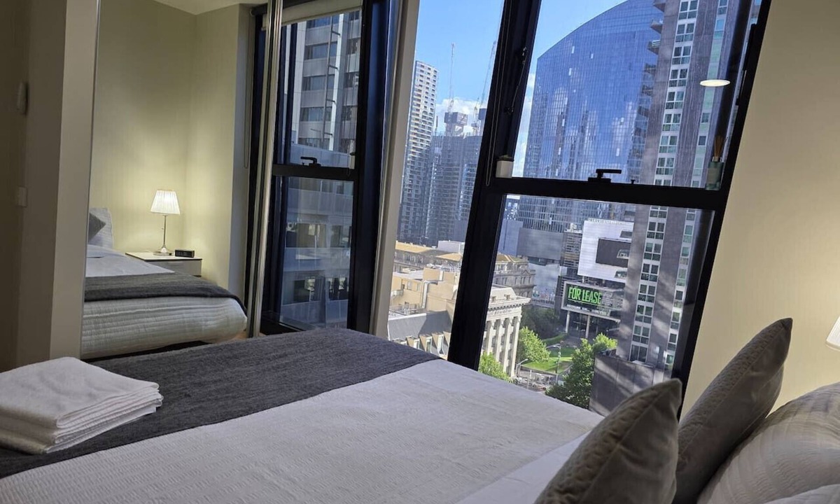 Melbourne Central Business District Apartment | Melbourne CBD Southern Cross City View Retreat