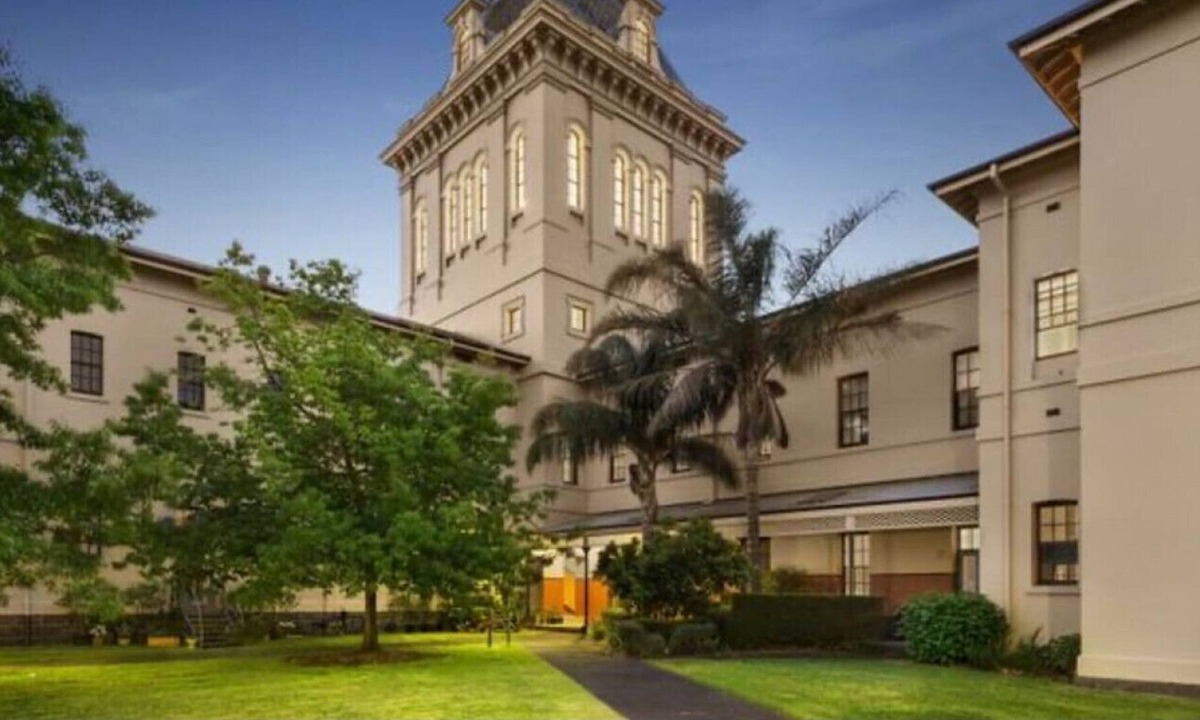 Kew Apartment | Melbourne's Best-Kept Secret