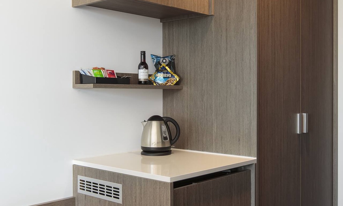 Birtinya Hotel | Mercure Sunshine Coast Kawana Waters