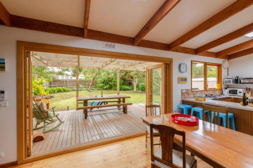 Merricks Beach House | Merricks Surf Cottage - Charming Beachfront Bliss