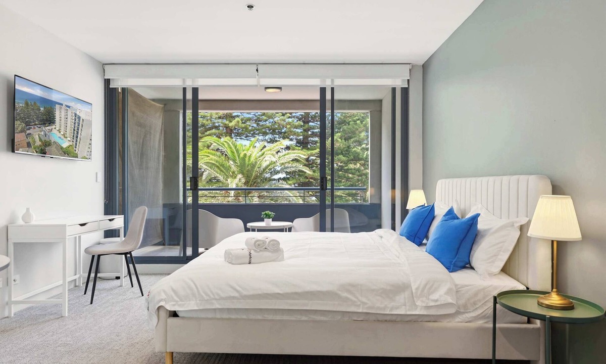 Cronulla Apartment | MetaWise BNB Modern Studio in Central Cronulla 2