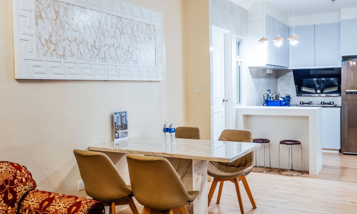 Pusat Komersil Lee Ling Apartment | MetroCity Staycation