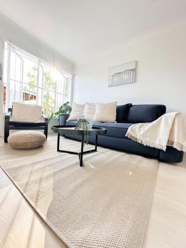 Brisbane Apartment | Mi Casa Su Casa - 2BR Sleeps 6 - Free Parking - CBD