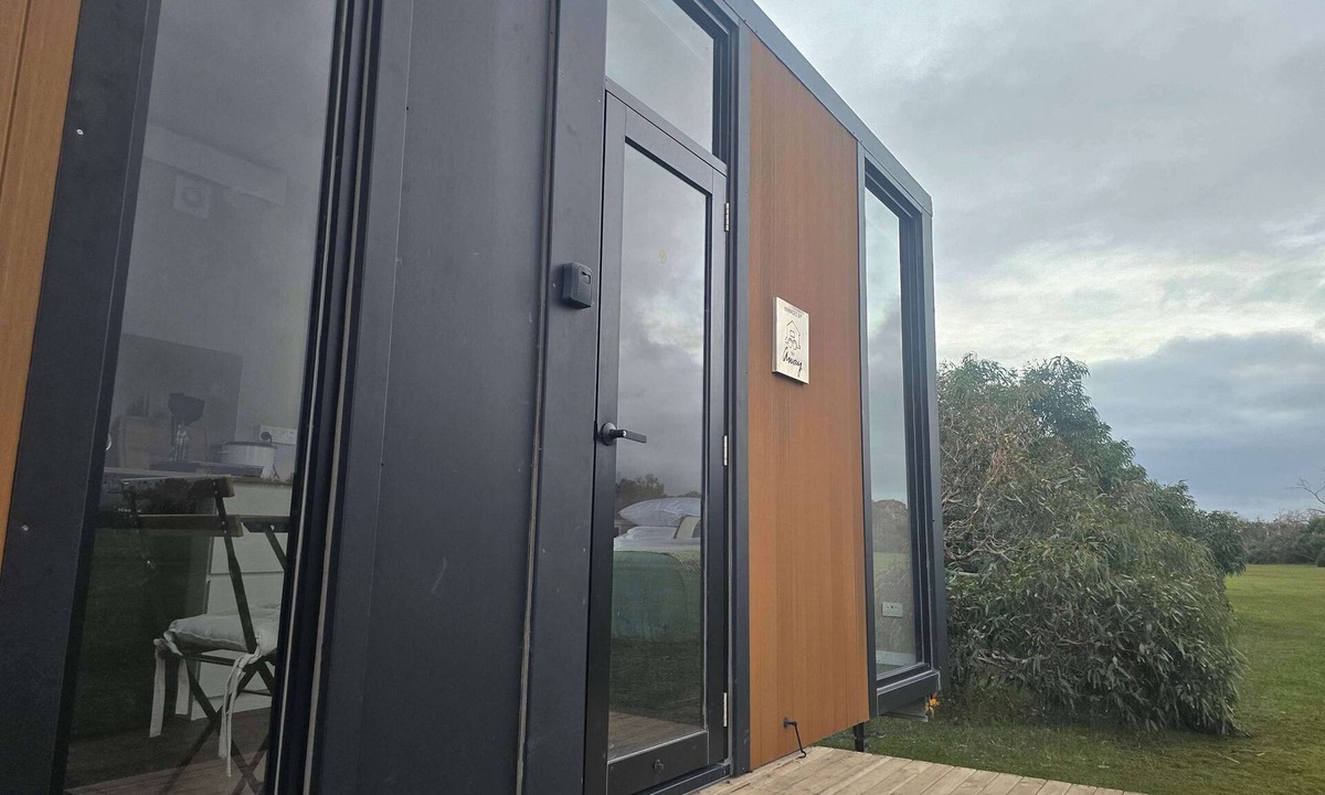 Sleaford Cabin | Mikkira Koala Cabin by Tiny Away