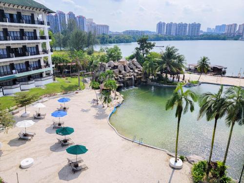 Seri Kembangan Resort | Mines Beach Resort