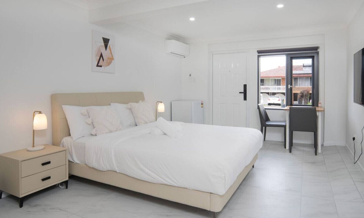 Macgregor House | Modern 1BR Apartment | Convenient Stay