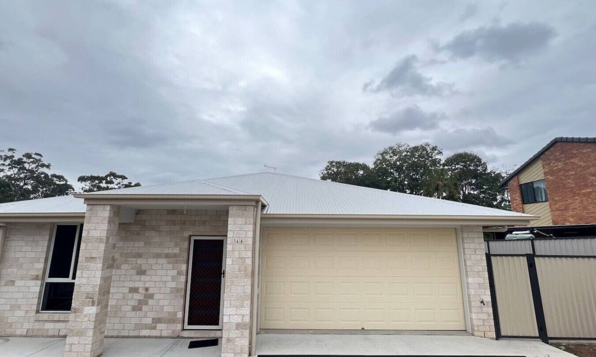 Hillcrest House | Modern 4BDR 5 Beds Ensuite &A/C 2 bath