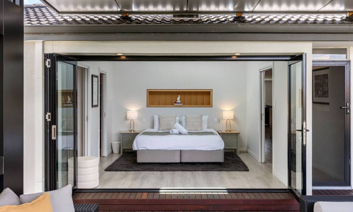 Stirling House | Modern Alfresco Retreat