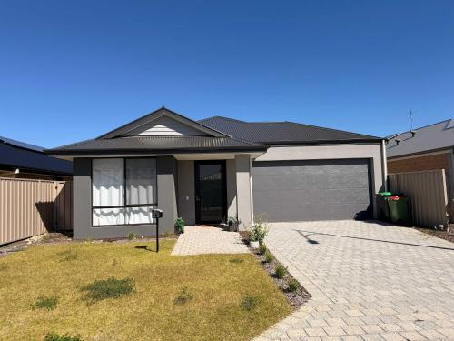 Karnup House | Modern Karnup House