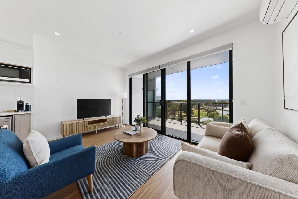 Cannington Apartment | Modern Newly Furnished Apartment with Full Kitchen