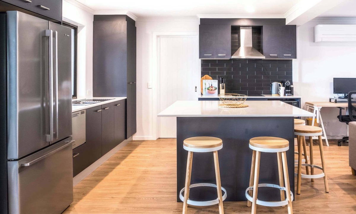 Mudjimba House | Modern Pet-friendly Mudjimba Townhouse
